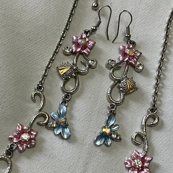 Fashion Costume Jewelry Necklace & Earring Set Butterflies & Flowers - Picture 4 of 12